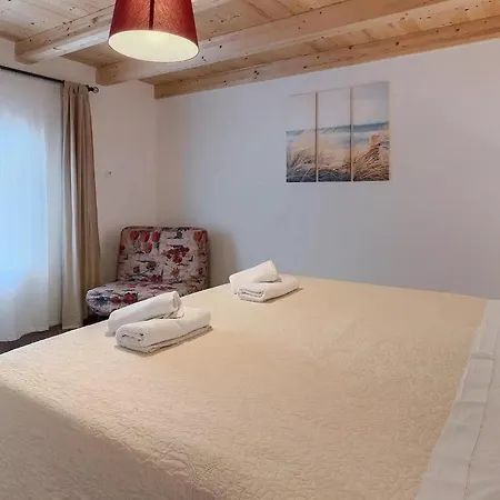 Holiday home Antonici Medulin